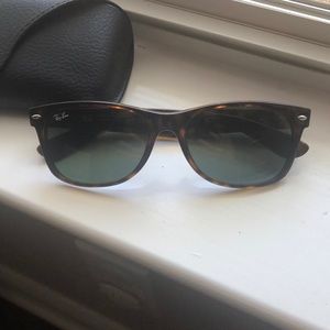 Ray Ban New Wayfarer-Tortoiseshell